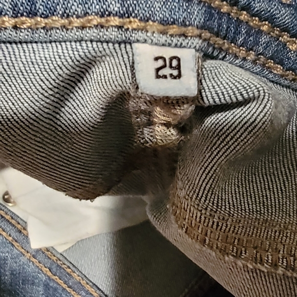 DL Jeans - Picture 2 of 7